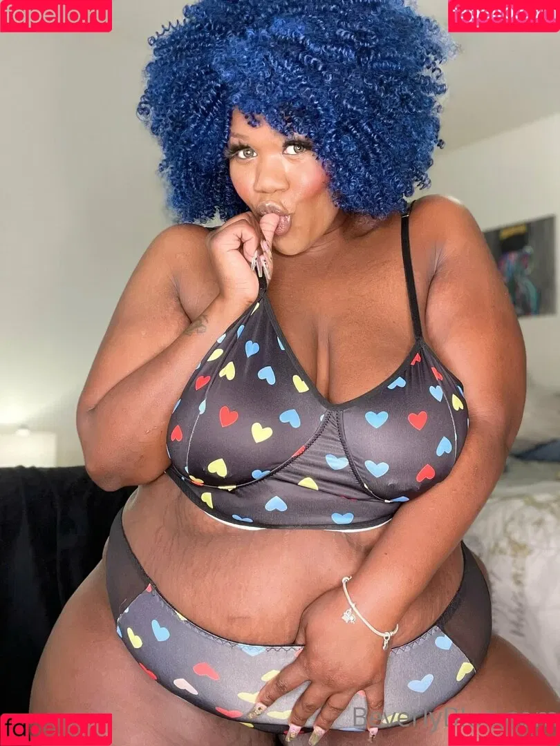 beverlyblue3x / beverlyblueofficial Onlyfans Photo Gallery 