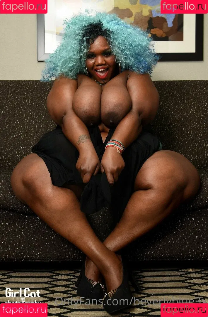 beverlyblue3x / beverlyblueofficial Onlyfans Photo Gallery 