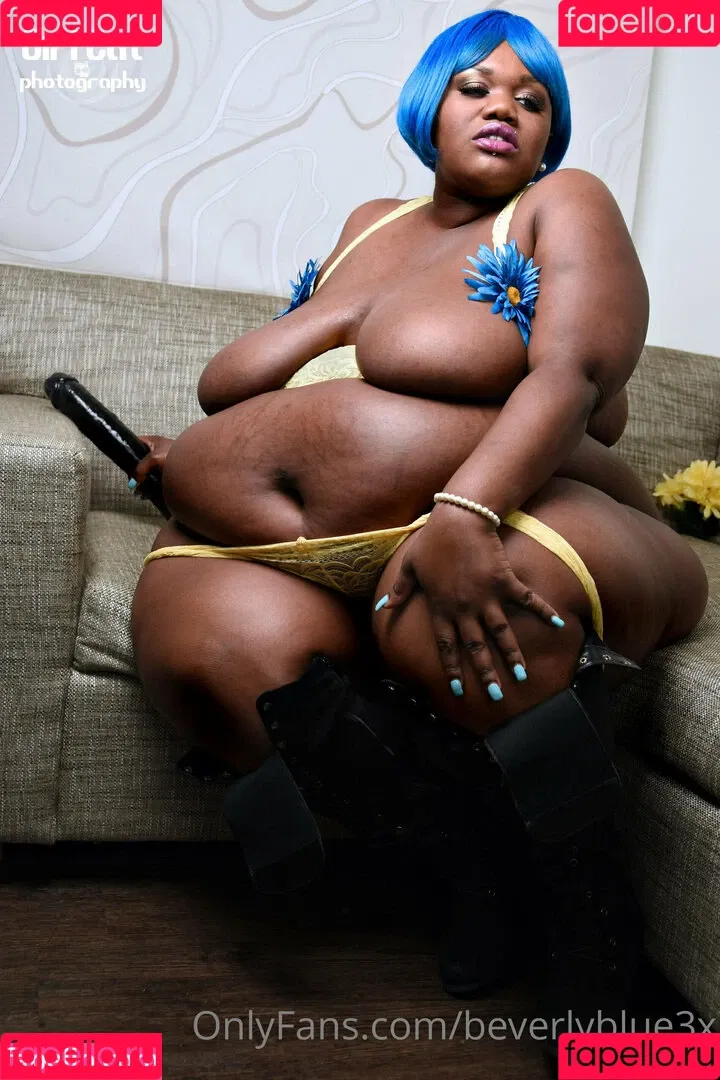 beverlyblue3x / beverlyblueofficial Onlyfans Photo Gallery 