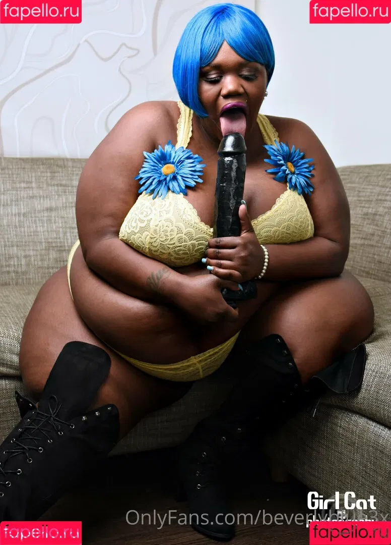 beverlyblue3x / beverlyblueofficial Onlyfans Photo Gallery 