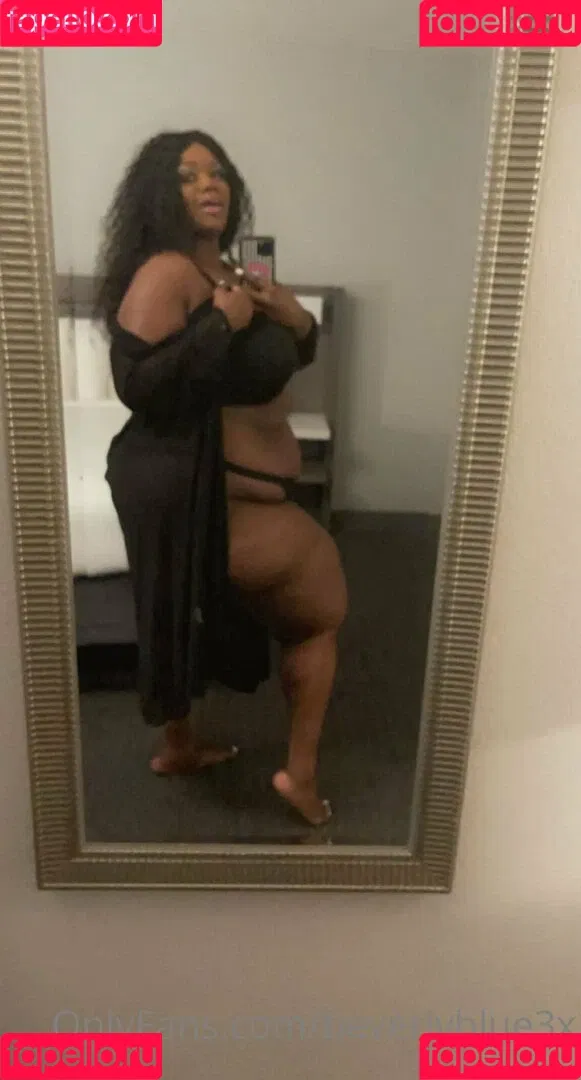 beverlyblue3x / beverlyblueofficial Onlyfans Photo Gallery 