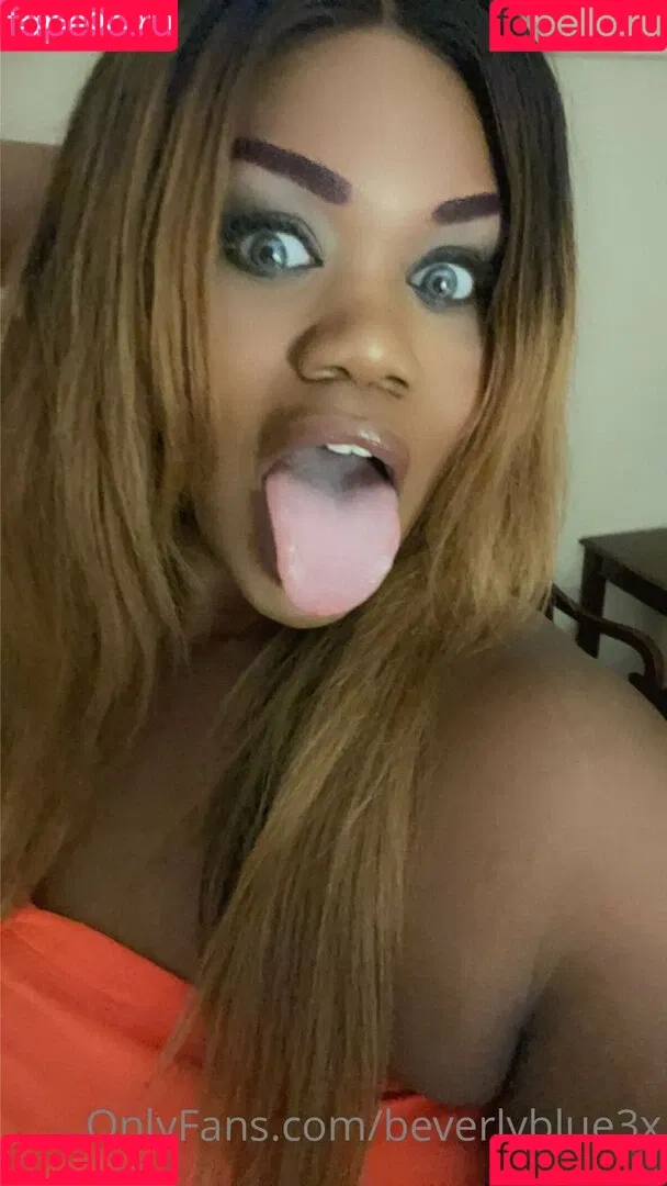 beverlyblue3x / beverlyblueofficial Onlyfans Photo Gallery 