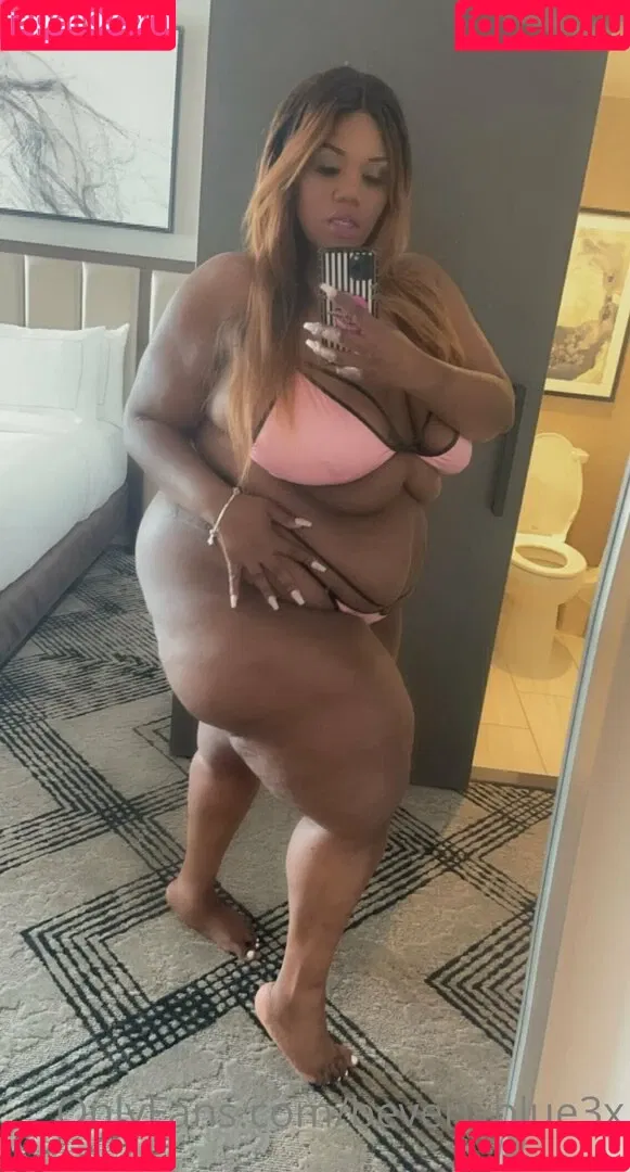 beverlyblue3x / beverlyblueofficial Onlyfans Photo Gallery 