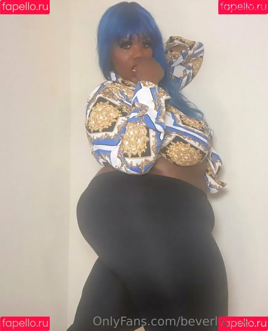 beverlyblue3x / beverlyblueofficial Onlyfans Photo Gallery 