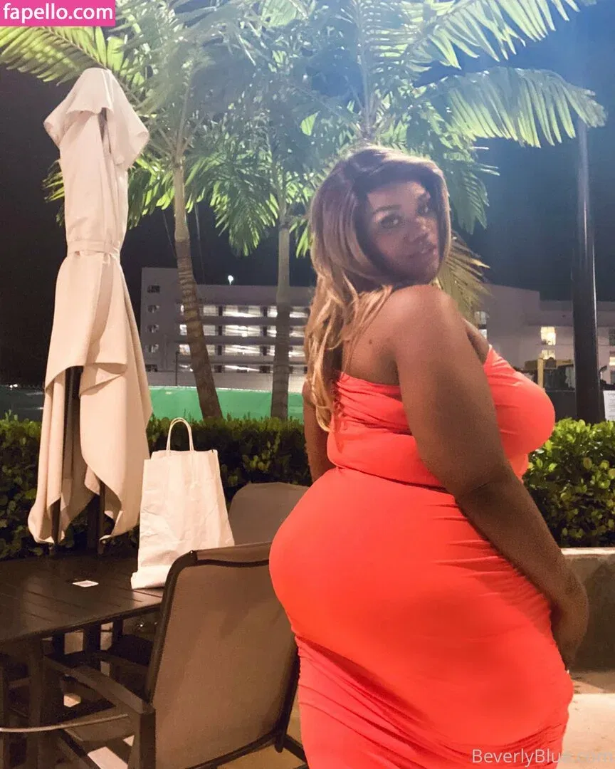 beverlyblue3x / beverlyblueofficial Onlyfans Photo Gallery 