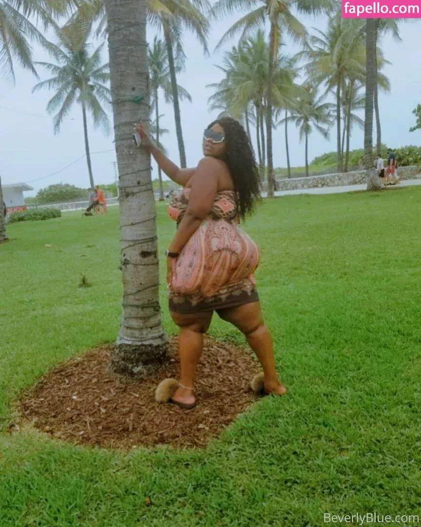 beverlyblue3x / beverlyblueofficial Onlyfans Photo Gallery 