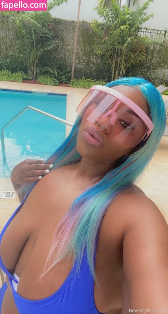 beverlyblue3x / beverlyblueofficial Onlyfans Photo Gallery 