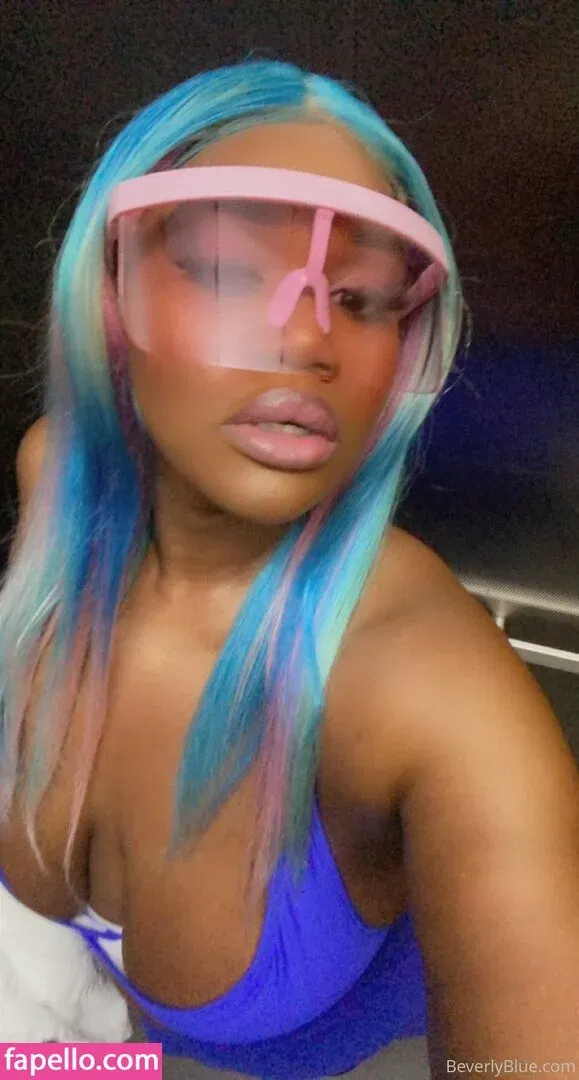 beverlyblue3x / beverlyblueofficial Onlyfans Photo Gallery 