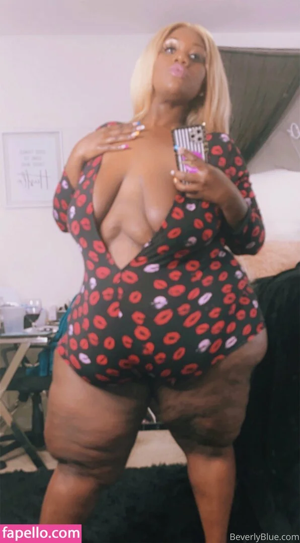 beverlyblue3x / beverlyblueofficial Onlyfans Photo Gallery 