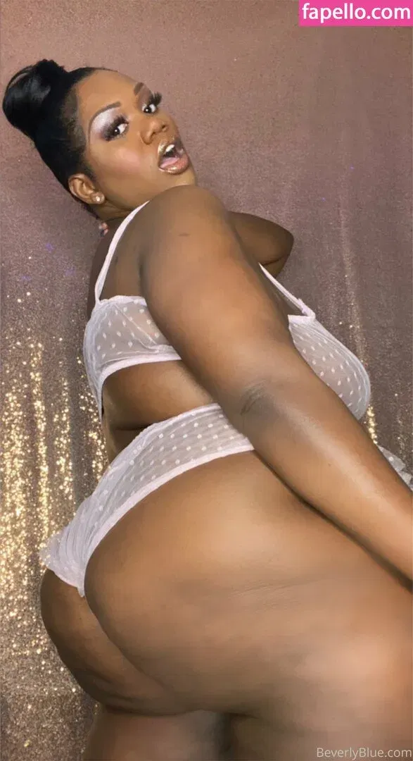 beverlyblue3x / beverlyblueofficial Onlyfans Photo Gallery 