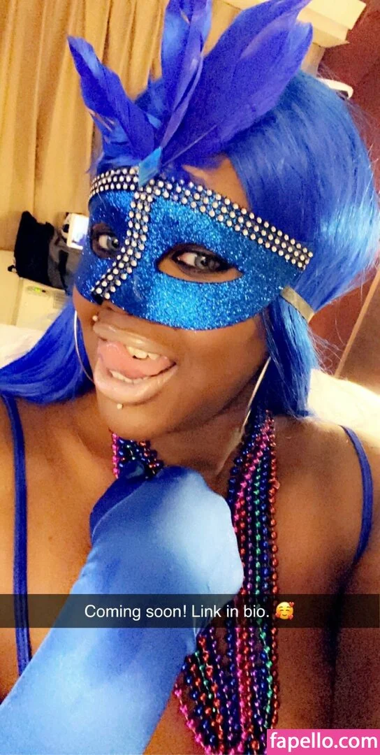 beverlyblue3x / beverlyblueofficial Onlyfans Photo Gallery 