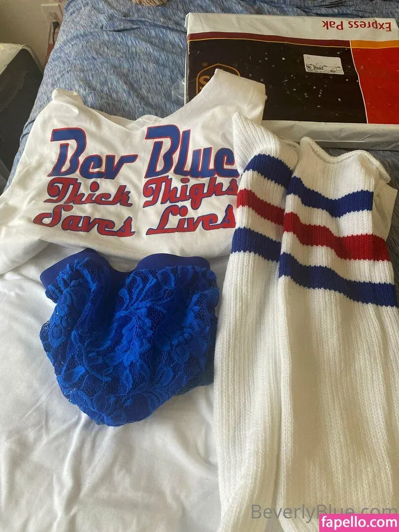 beverlyblue3x / beverlyblueofficial Onlyfans Photo Gallery 