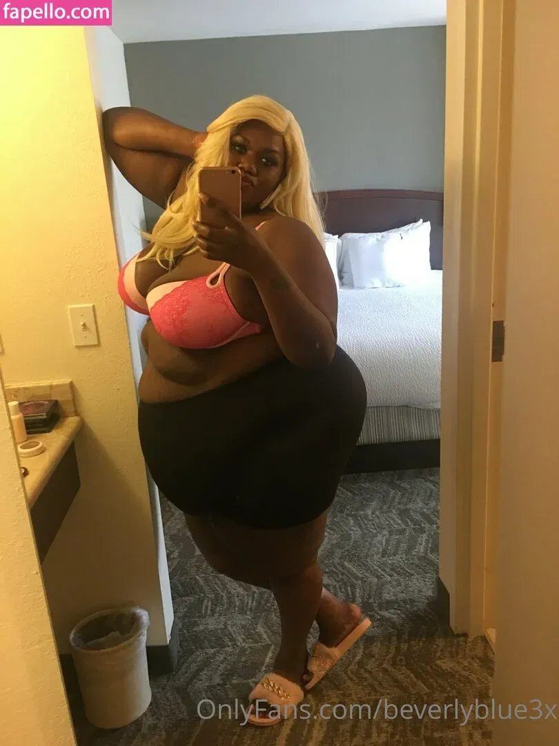 beverlyblue3x / beverlyblueofficial Onlyfans Photo Gallery 