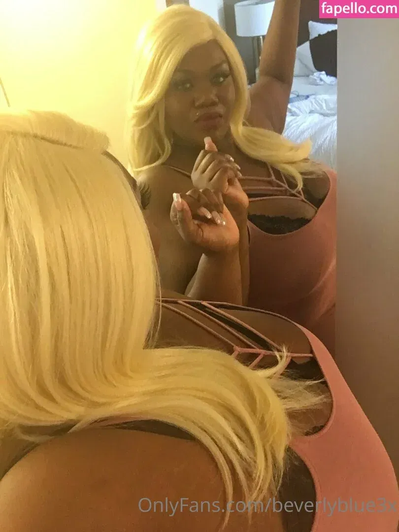 beverlyblue3x / beverlyblueofficial Onlyfans Photo Gallery 