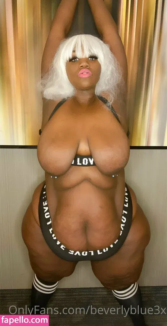 beverlyblue3x / beverlyblueofficial Onlyfans Photo Gallery 