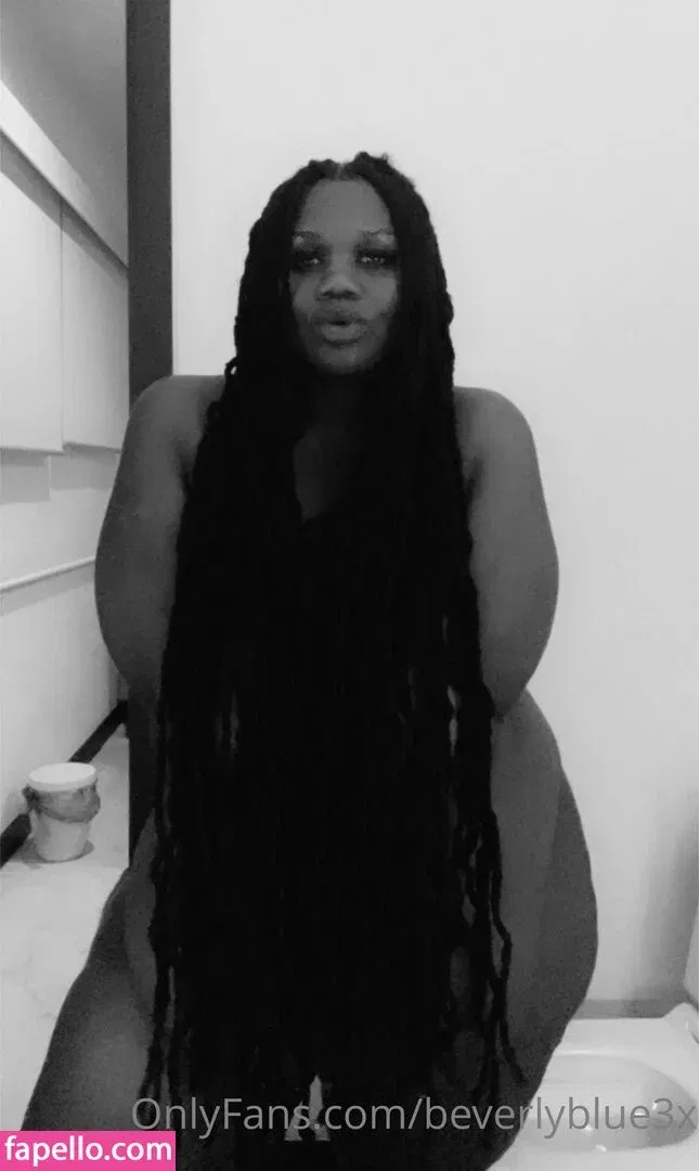beverlyblue3x / beverlyblueofficial Onlyfans Photo Gallery 