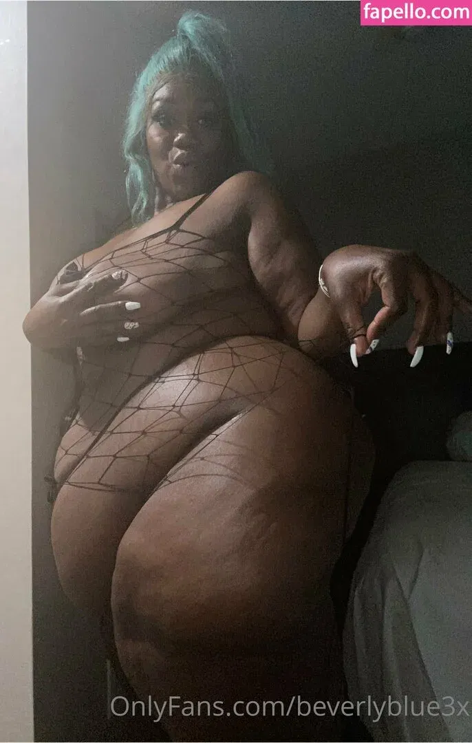 beverlyblue3x / beverlyblueofficial Onlyfans Photo Gallery 