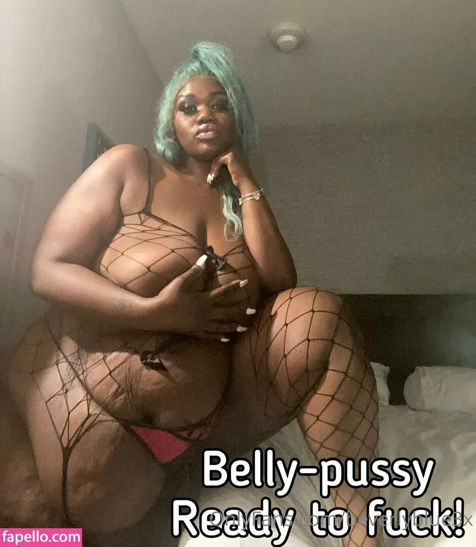 beverlyblue3x / beverlyblueofficial Onlyfans Photo Gallery 