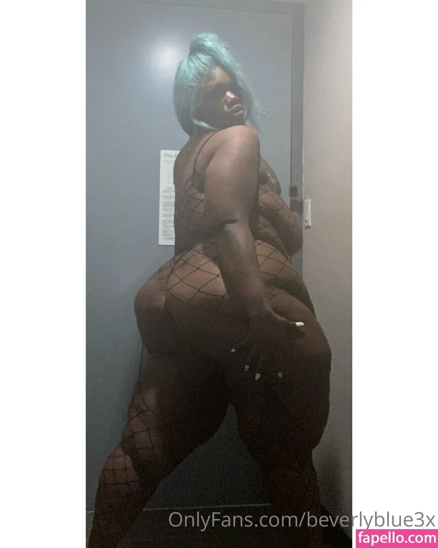 beverlyblue3x / beverlyblueofficial Onlyfans Photo Gallery 
