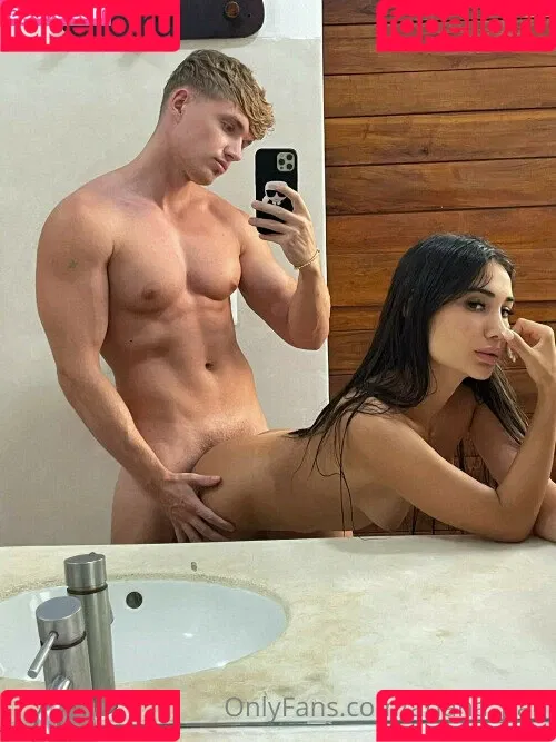 Ariana Diamond / Arianadiamonnd / its.arianadiamond Onlyfans Photo Gallery 