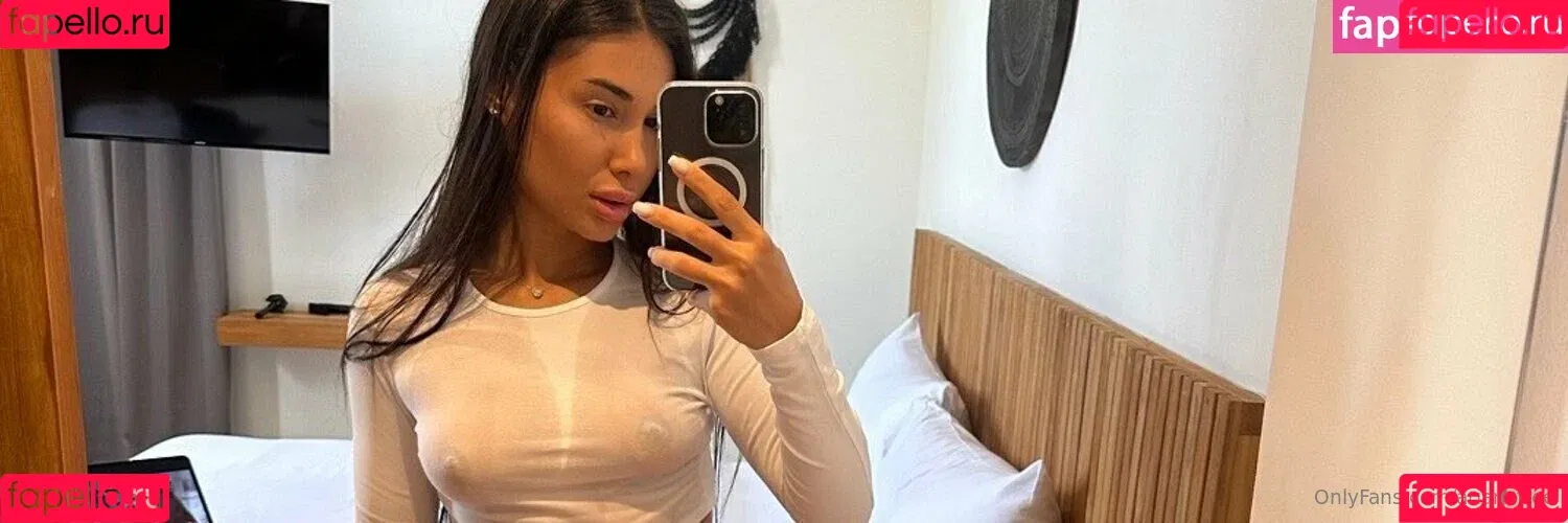 Ariana Diamond / Arianadiamonnd / its.arianadiamond Onlyfans Photo Gallery 