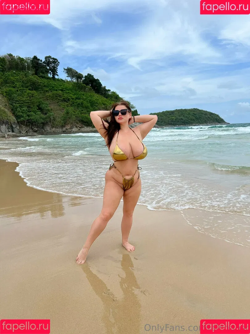 alenaost / alenaost__ Onlyfans Photo Gallery 