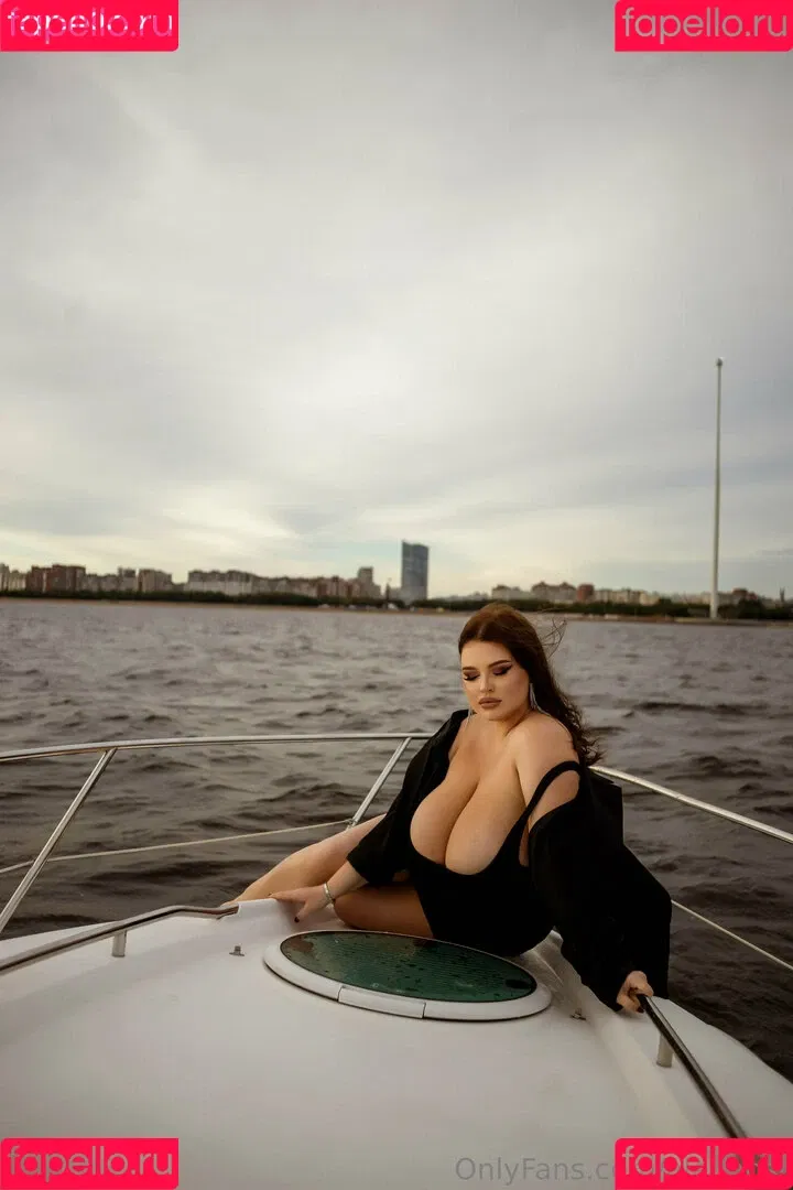 alenaost / alenaost__ Onlyfans Photo Gallery 