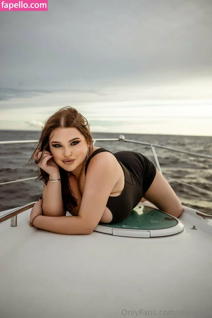 alenaost / alenaost__ Onlyfans Photo Gallery 