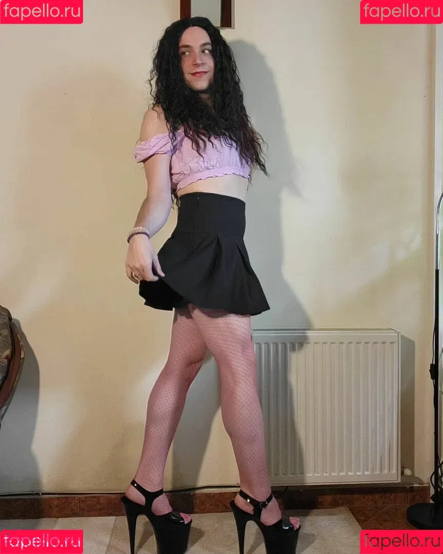 LindaaaX / https: / lindax_patricia / lindax_patricia_ Onlyfans Photo Gallery 