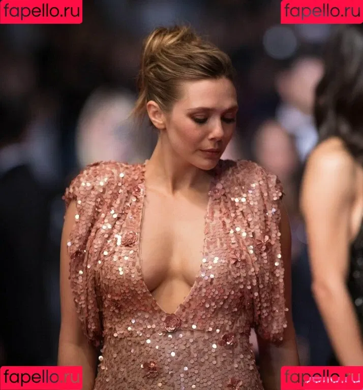Elizabeth Olsen / elizabetholsendaily / lizabeth_olsen Onlyfans Photo Gallery 