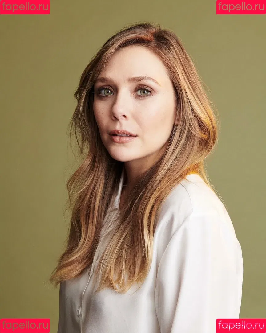 Elizabeth Olsen / elizabetholsendaily / lizabeth_olsen Onlyfans Photo Gallery 