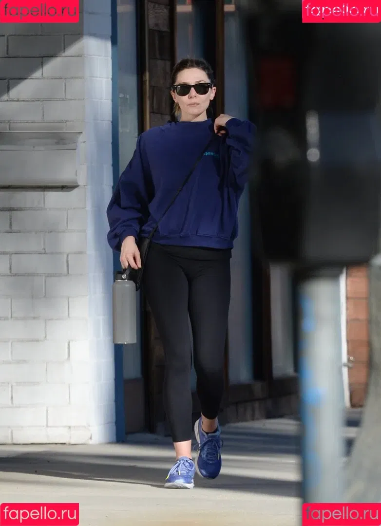 Elizabeth Olsen / elizabetholsendaily / lizabeth_olsen Onlyfans Photo Gallery 