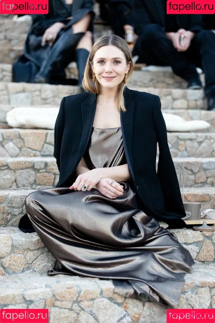 Elizabeth Olsen / elizabetholsendaily / lizabeth_olsen Onlyfans Photo Gallery 