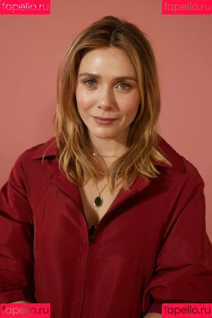 Elizabeth Olsen / elizabetholsendaily / lizabeth_olsen Onlyfans Photo Gallery 