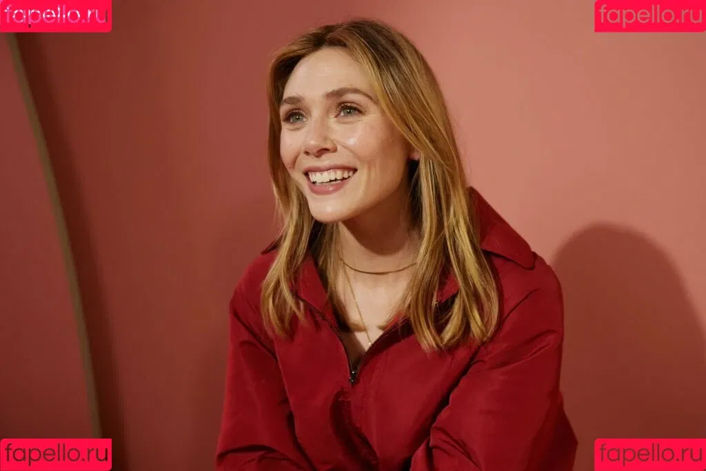Elizabeth Olsen / elizabetholsendaily / lizabeth_olsen Onlyfans Photo Gallery 