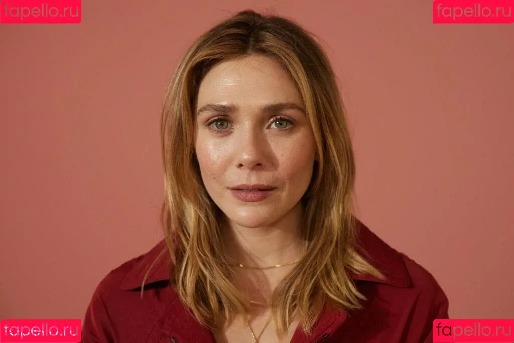 Elizabeth Olsen / elizabetholsendaily / lizabeth_olsen Onlyfans Photo Gallery 