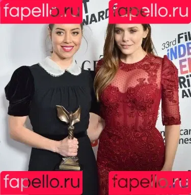 Elizabeth Olsen / elizabetholsendaily / lizabeth_olsen Onlyfans Photo Gallery 