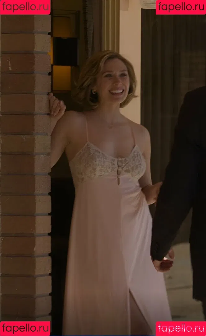 Elizabeth Olsen / elizabetholsendaily / lizabeth_olsen Onlyfans Photo Gallery 