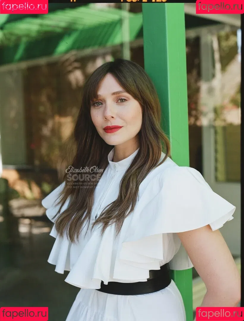 Elizabeth Olsen / elizabetholsendaily / lizabeth_olsen Onlyfans Photo Gallery 