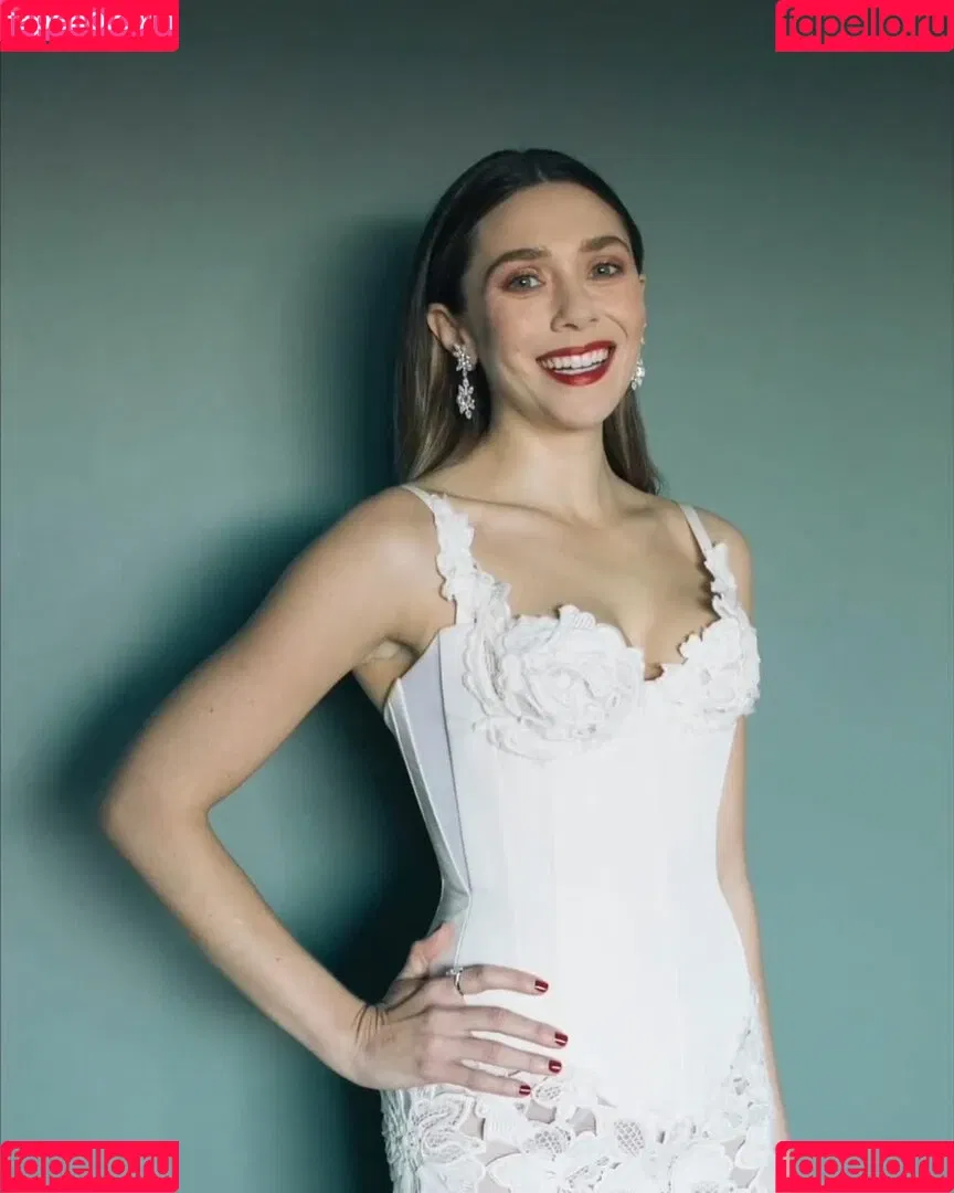 Elizabeth Olsen / elizabetholsendaily / lizabeth_olsen Onlyfans Photo Gallery 