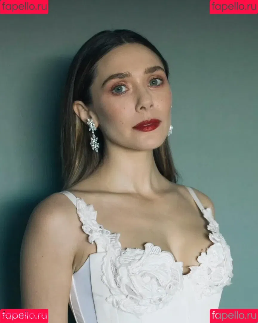 Elizabeth Olsen / elizabetholsendaily / lizabeth_olsen Onlyfans Photo Gallery 
