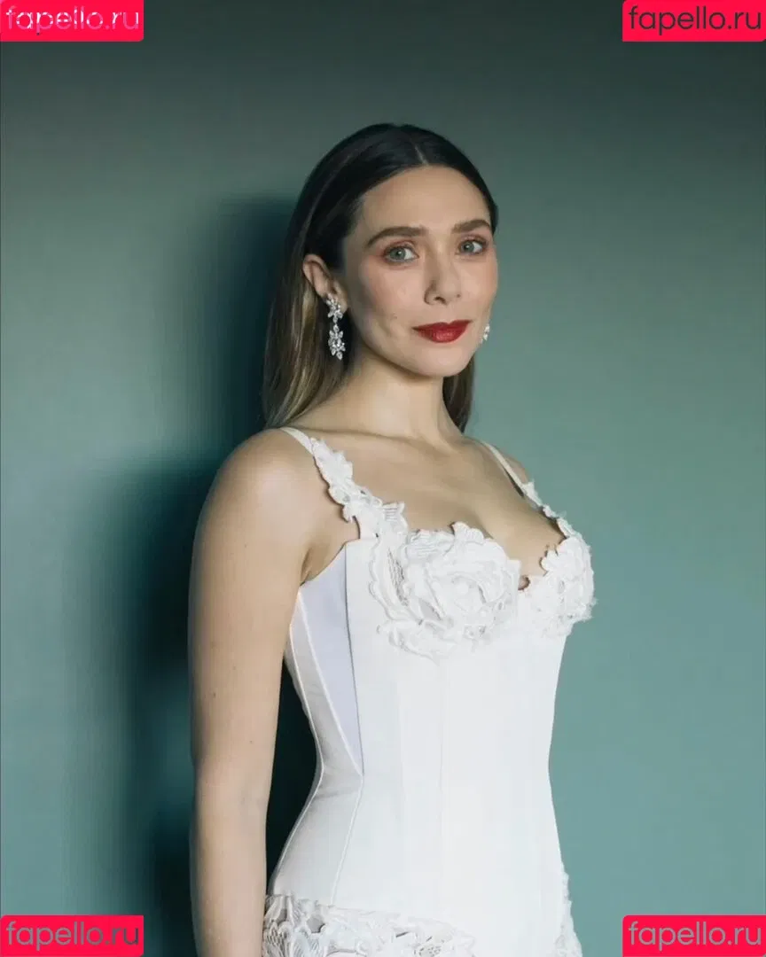 Elizabeth Olsen / elizabetholsendaily / lizabeth_olsen Onlyfans Photo Gallery 