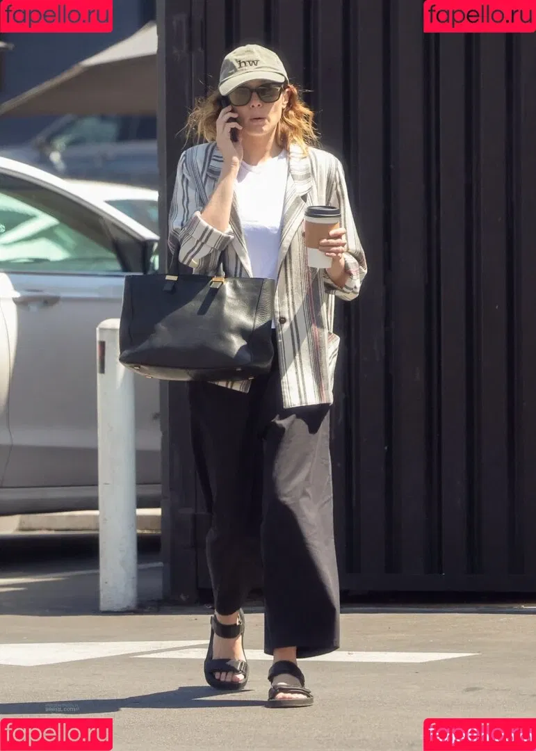 Elizabeth Olsen / elizabetholsendaily / lizabeth_olsen Onlyfans Photo Gallery 