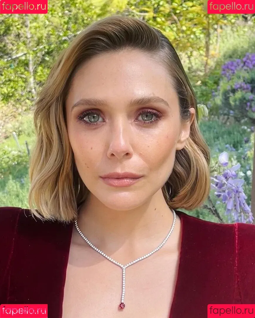 Elizabeth Olsen / elizabetholsendaily / lizabeth_olsen Onlyfans Photo Gallery 