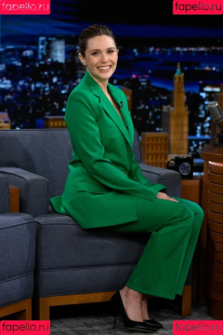 Elizabeth Olsen / elizabetholsendaily / lizabeth_olsen Onlyfans Photo Gallery 