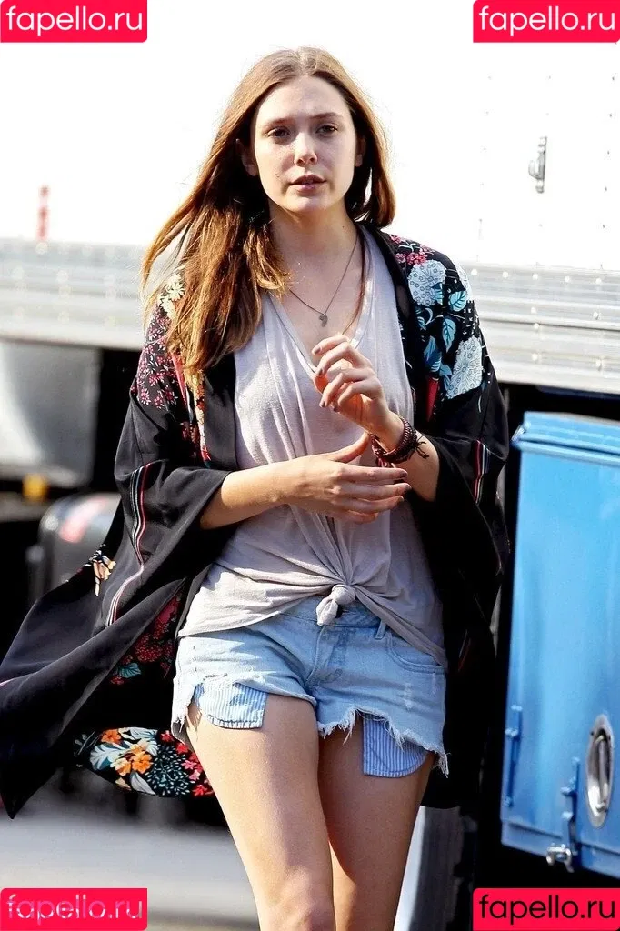 Elizabeth Olsen / elizabetholsendaily / lizabeth_olsen Onlyfans Photo Gallery 