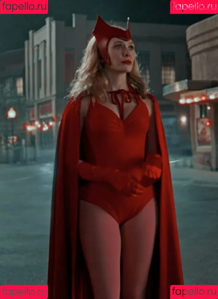 Elizabeth Olsen / elizabetholsendaily / lizabeth_olsen Onlyfans Photo Gallery 