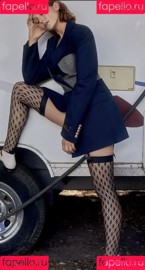 Elizabeth Olsen / elizabetholsendaily / lizabeth_olsen Onlyfans Photo Gallery 