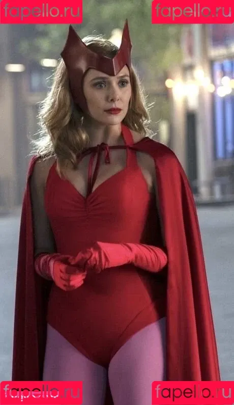 Elizabeth Olsen / elizabetholsendaily / lizabeth_olsen Onlyfans Photo Gallery 