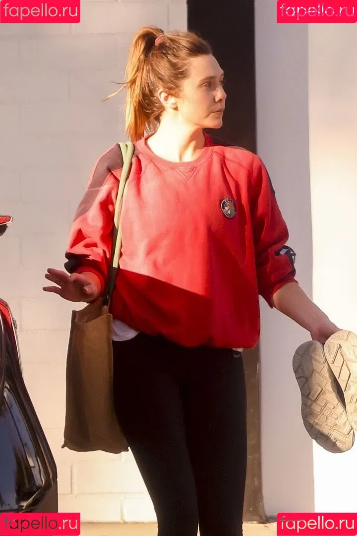 Elizabeth Olsen / elizabetholsendaily / lizabeth_olsen Onlyfans Photo Gallery 